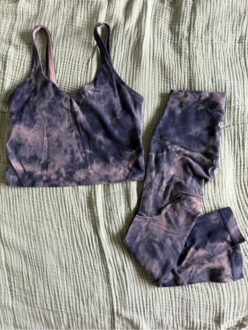 lululemon athletica Tie-Dye Sports Bra & Legging Set — Purple/Pink